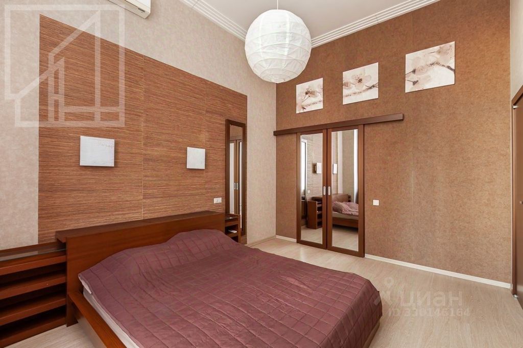 m. Shabolovskaya: Apartment, 3-rooms