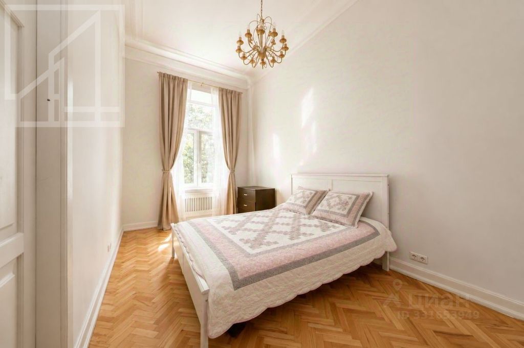 m. Kitay-gorod: Apartment, 4-rooms