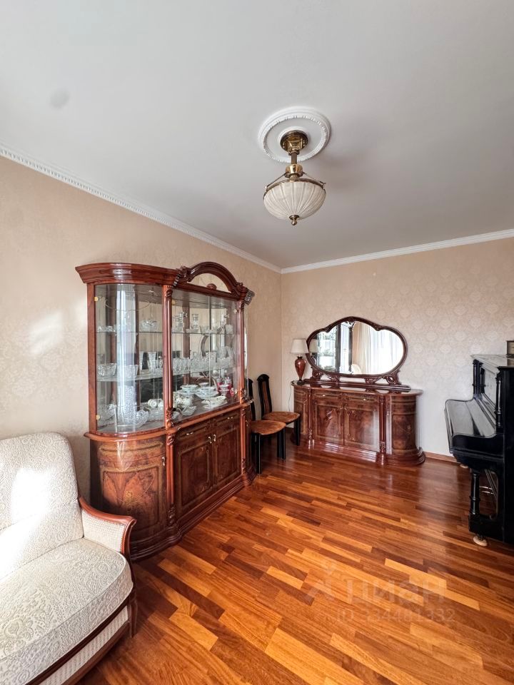 m. Tsvetnoy bulvar: Apartment, 2-rooms