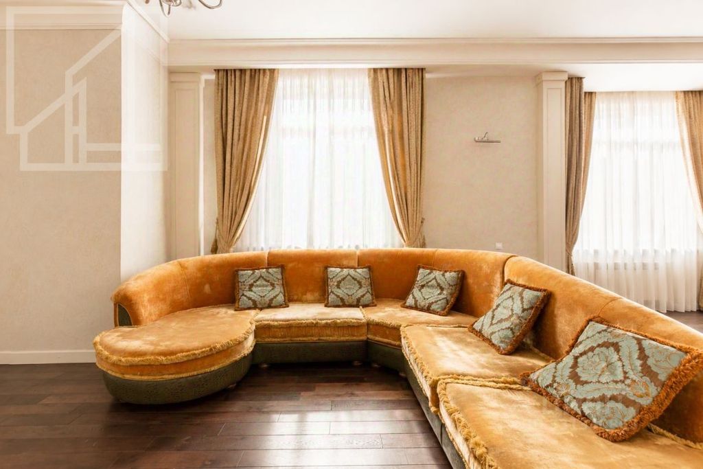 m. Mayakovskaya: Apartment, 3-rooms