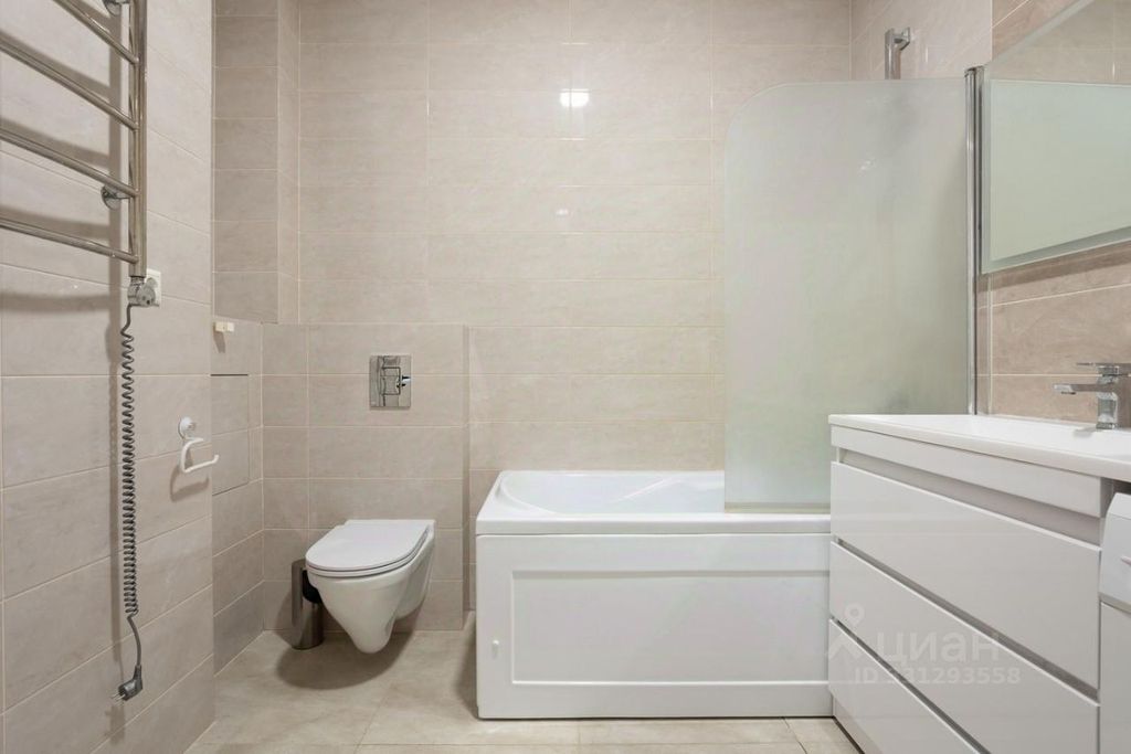 m. Moskva Tovarnaya: Apartment, studio