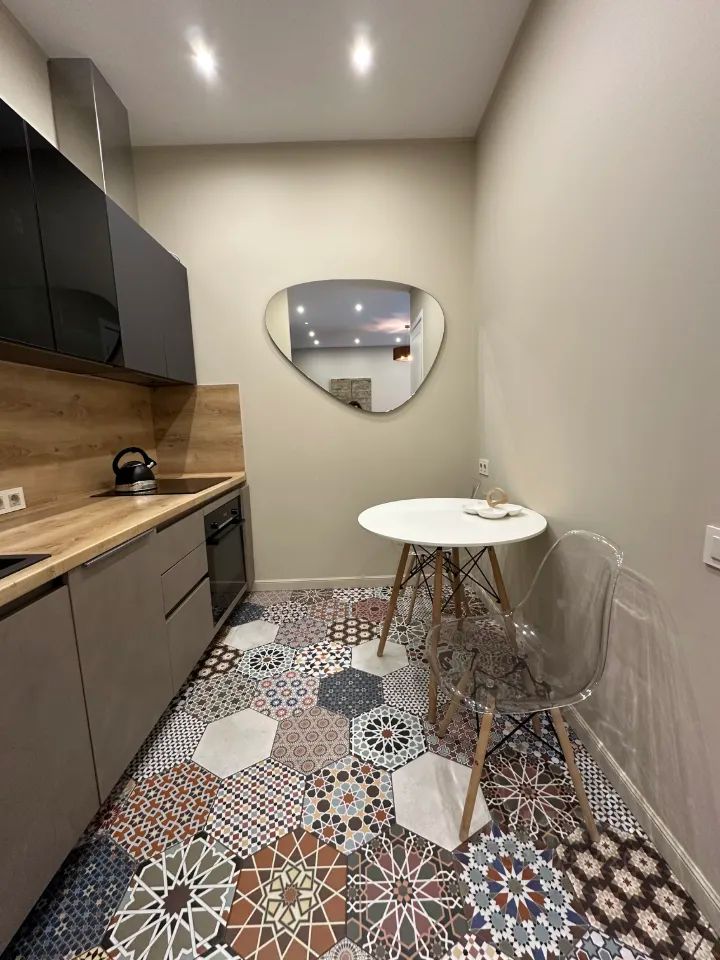 m. Komsomolskaya: Apartment, 2-rooms