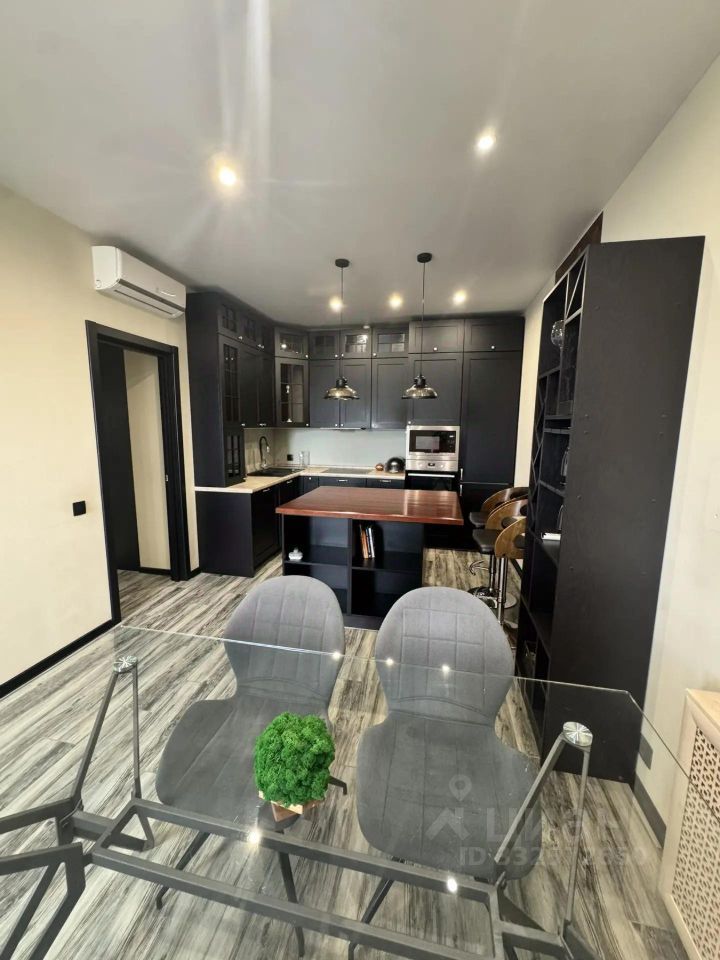 m. Khimki: Apartment, 3-rooms