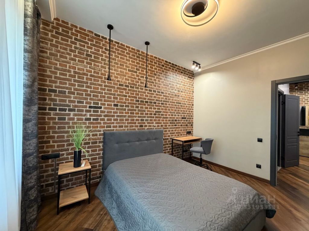 m. ZIL: Apartment, 1-rooms
