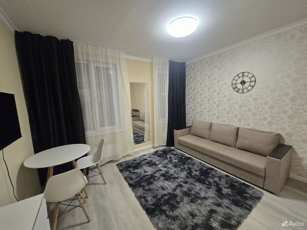 m. Strogino: Apartment, studio