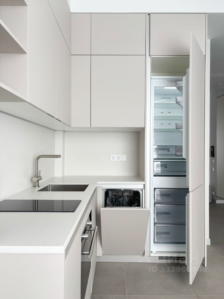 m. Ulitsa Sergeya Eyzenshteyna: Apartment, 2-rooms