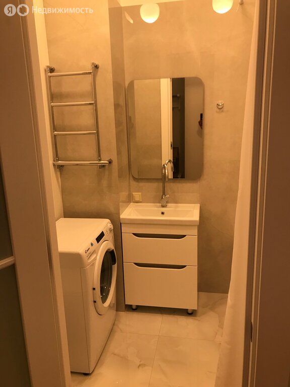 m. ZIL: Apartment, 1-rooms