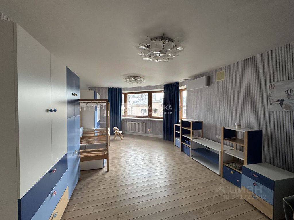 m. Ulitsa 1905 goda: Apartment, 3-rooms