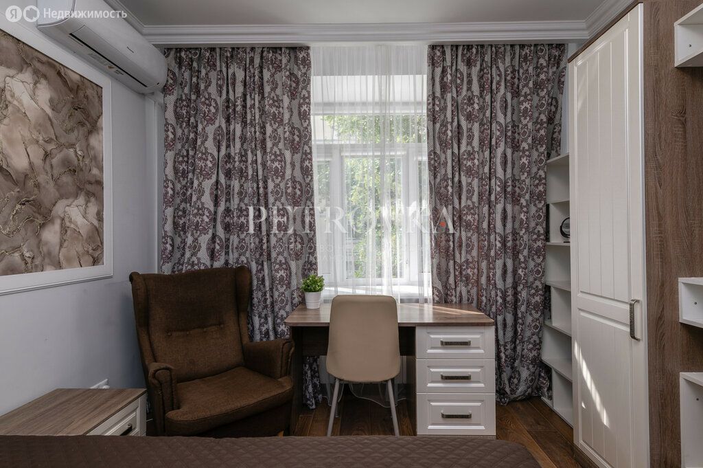 m. Tverskaya: Apartment, 2-rooms
