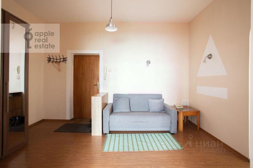 m. Tsvetnoy bulvar: Apartment, 2-rooms