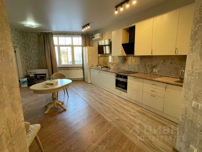 m. Opalikha: Apartment, 3-rooms