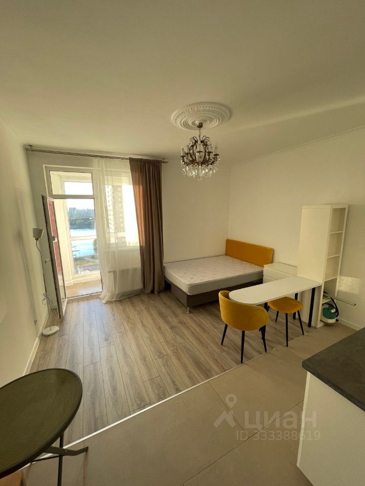 m. Strogino: Apartment, studio