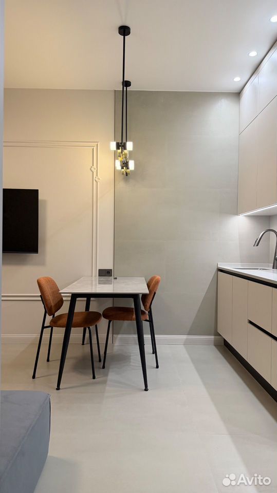 m. ZIL: Apartment, 2-rooms