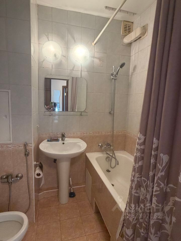 m. Ulitsa 1905 goda: Apartment, 1-rooms