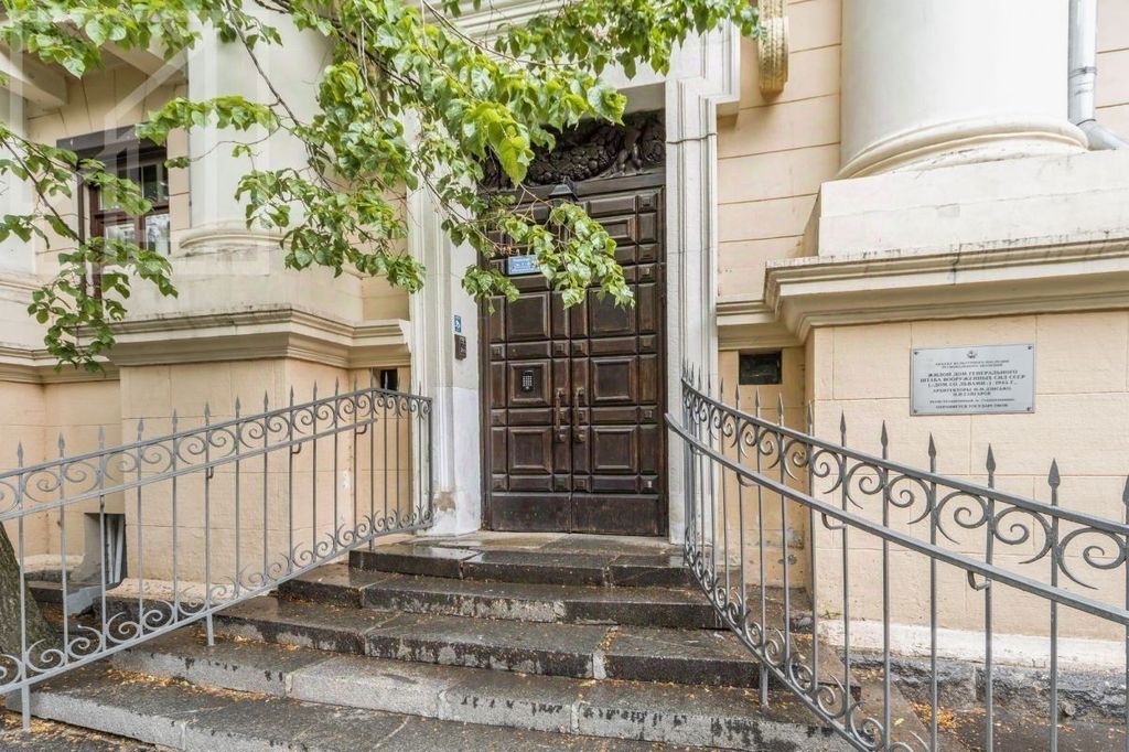 m. Mayakovskaya: Apartment, 3-rooms