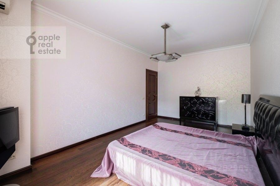m. Mayakovskaya: Apartment, 3-rooms