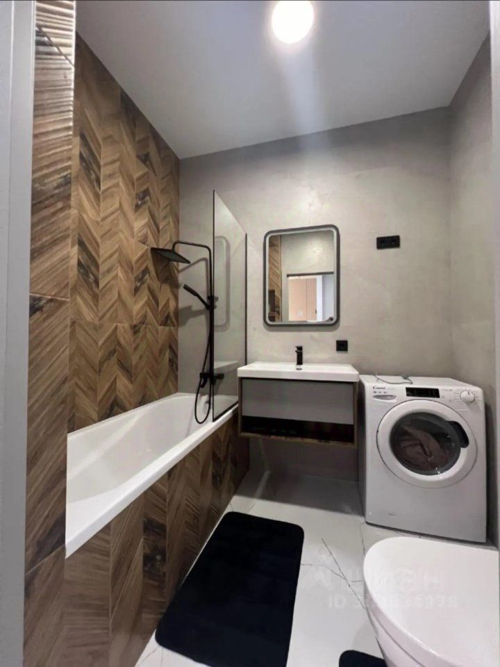 m. ZIL: Apartment, 2-rooms