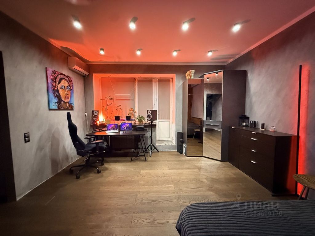 m. Shabolovskaya: Apartment, 1-rooms