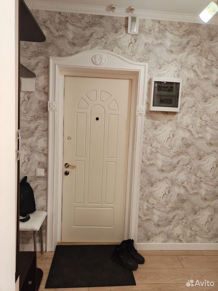 m. Krasnogorskaya: Apartment, 3-rooms