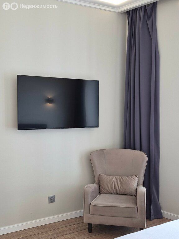 m. Narodnoe Opolchenie: Apartment, 2-rooms