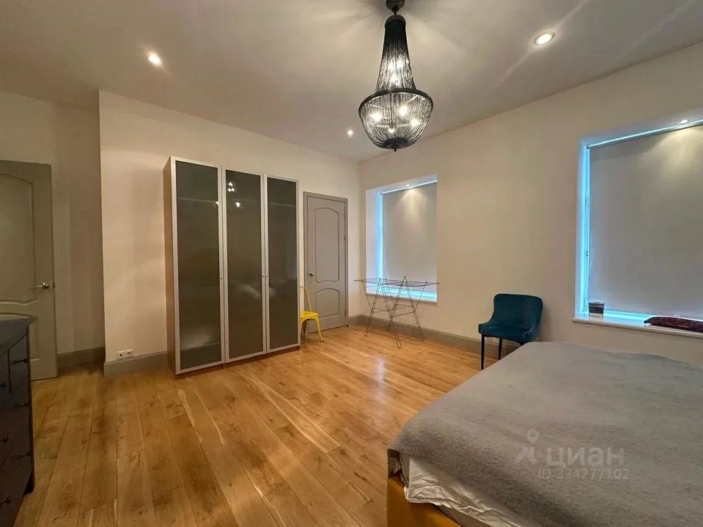 m. Novokuznetskaya: Apartment, 3-rooms