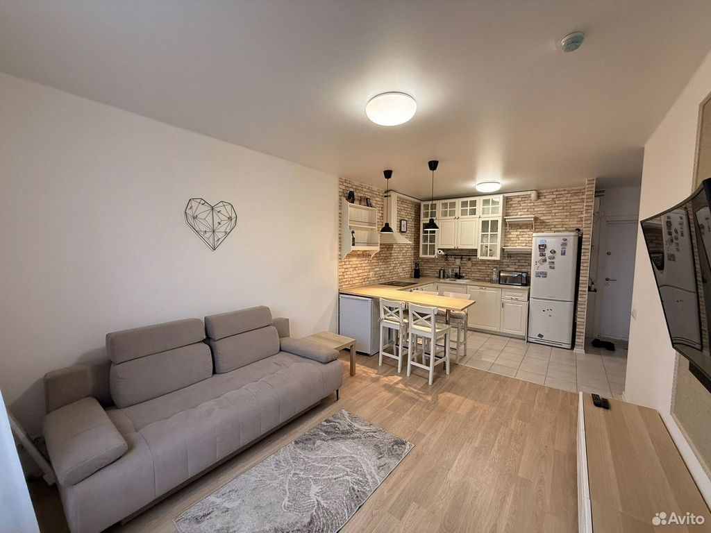 m. Levoberezhnaya: Apartment, 2-rooms
