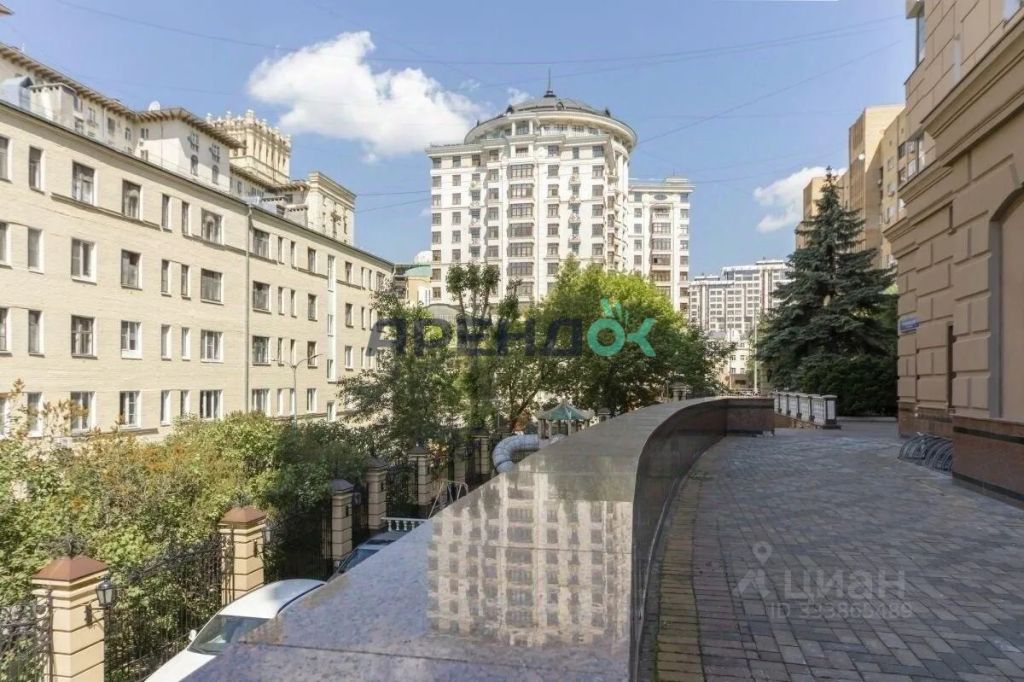 m. Smolenskaya: Apartment, 4-rooms