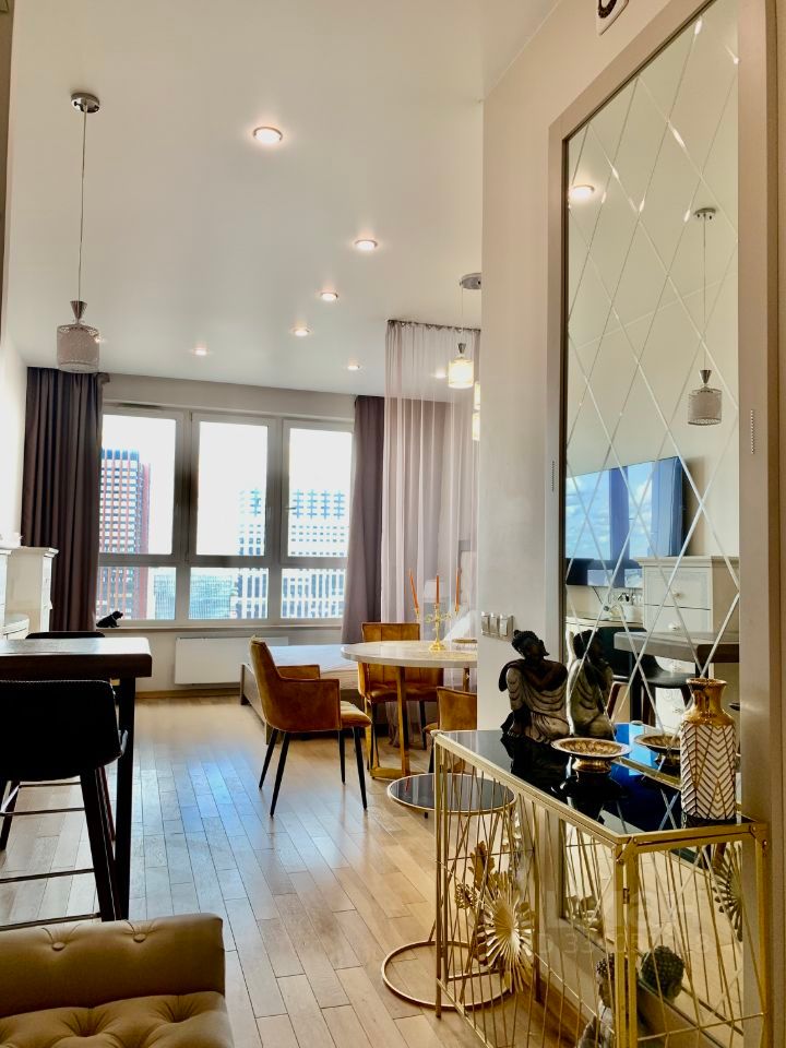 m. Shelepikha: Apartment, studio