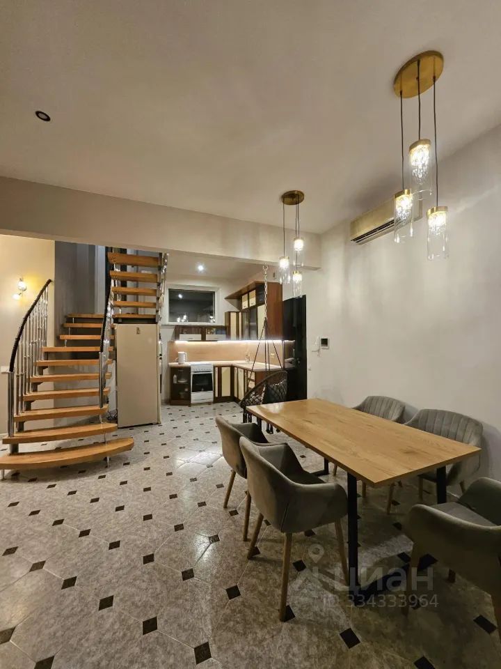 m. Luzhniki: Apartment, 4-rooms