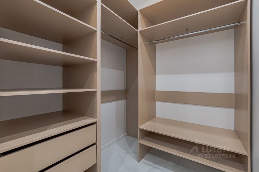 m. Aminyevskaya: Apartment, 2-rooms