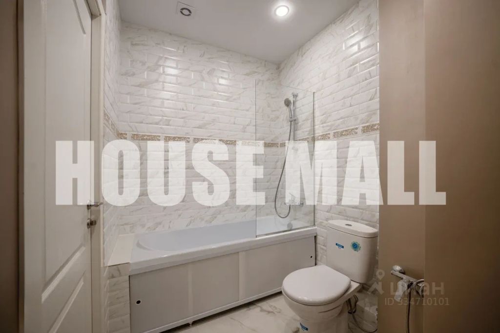m. Ulitsa Sergeya Eyzenshteyna: Apartment, 2-rooms