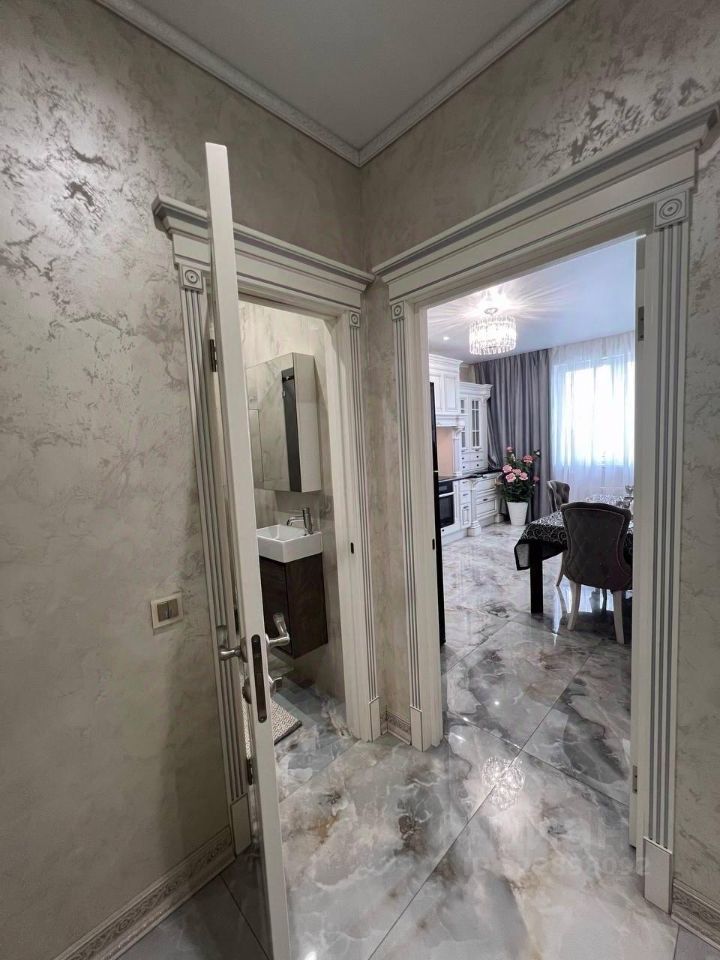 m. Strogino: Apartment, 3-rooms
