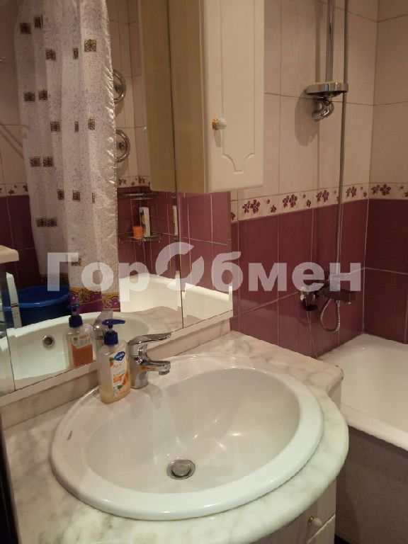 m. Novoperedelkino: Apartment, 2-rooms