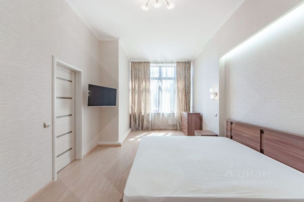 m. Smolenskaya: Apartment, 4-rooms