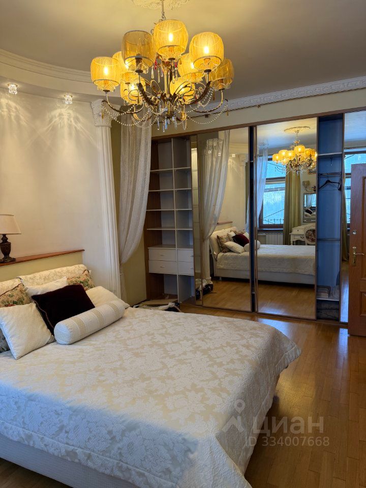 m. Krasnye vorota: Apartment, 2-rooms