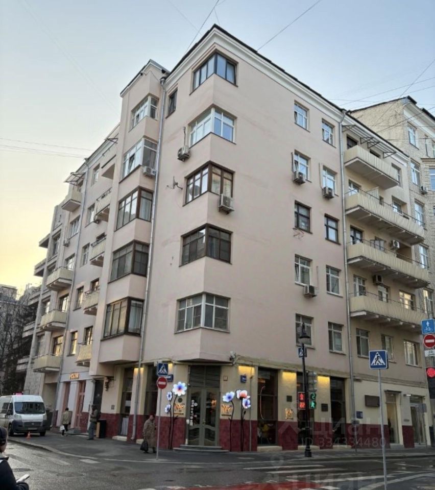 m. Tverskaya: Apartment, 2-rooms