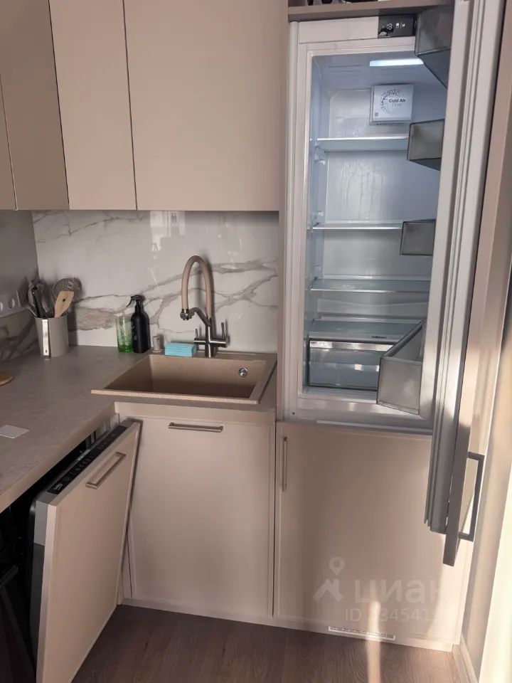 m. Aminyevskaya: Apartment, 2-rooms