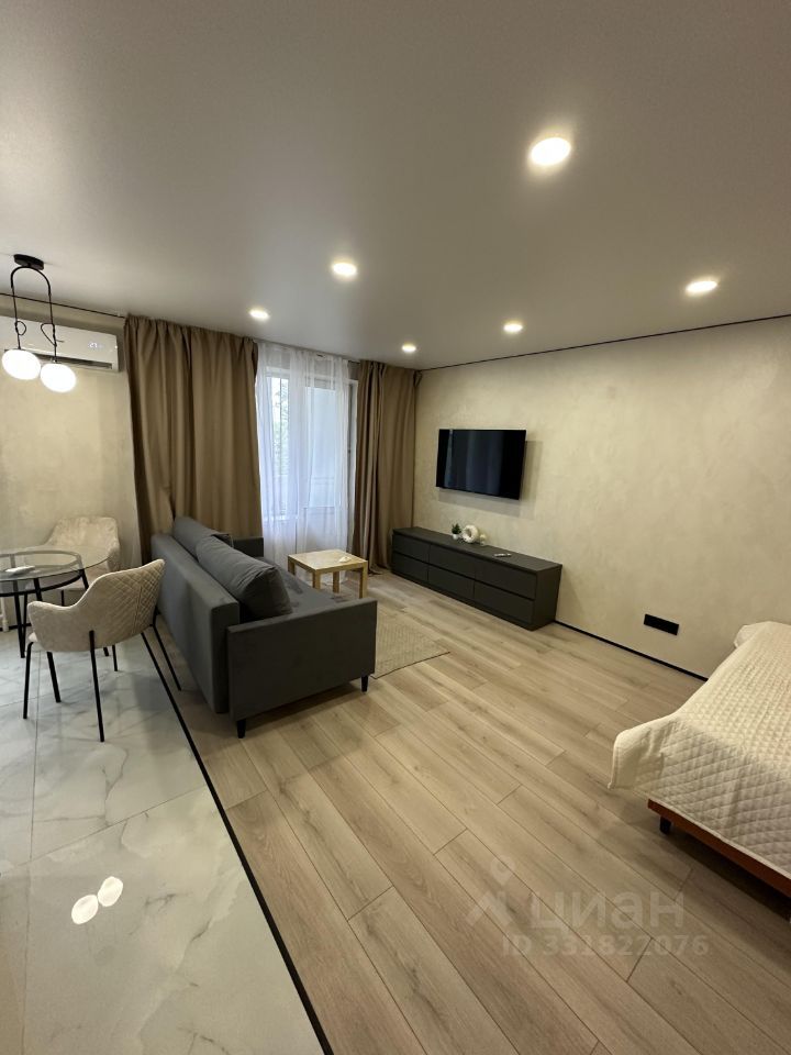 m. Prospekt Vernadskogo: Apartment, 1-rooms