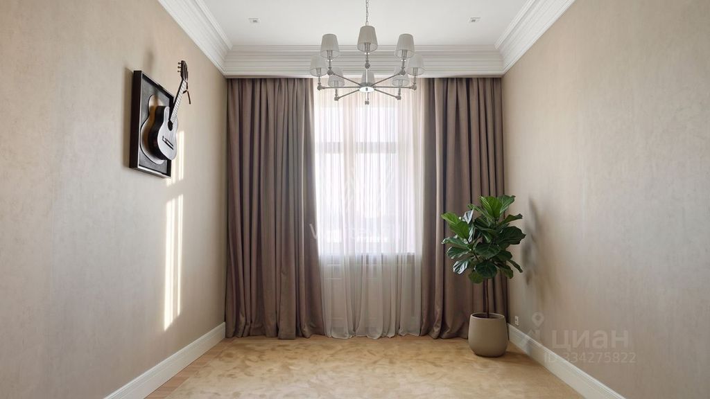 m. Barrikadnaya: Apartment, 4-rooms