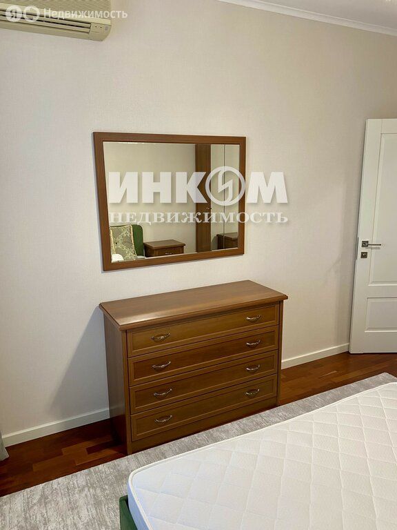 m. Prospekt Vernadskogo: Apartment, 2-rooms