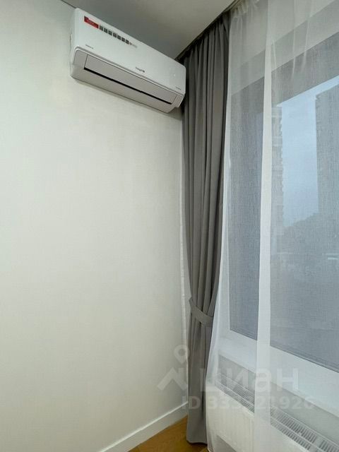 m. Verkhnie Kotly: Apartment, studio