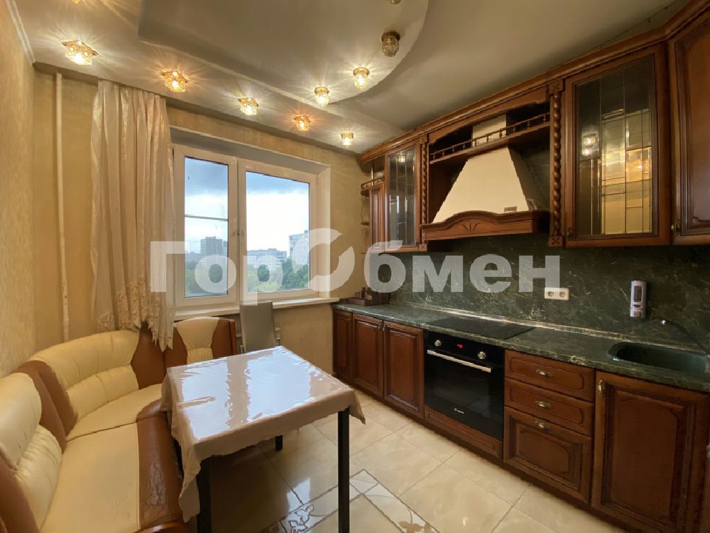 m. Lyublino: Apartment, 2-rooms