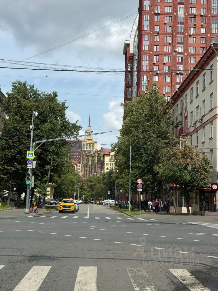 m. Oktyabrskoe pole: Apartment, 2-rooms