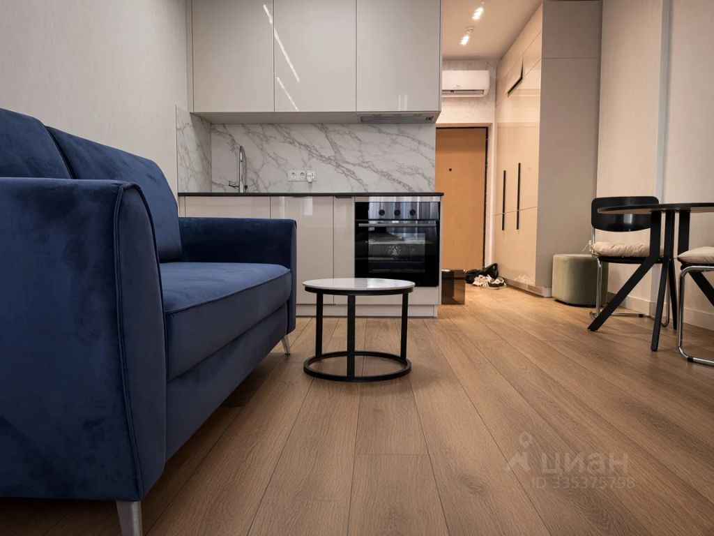 m. Shelepikha: Apartment, studio