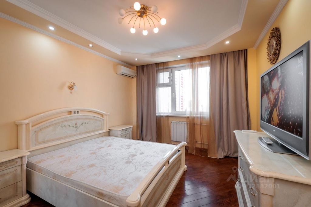 m. Khimki: Apartment, 2-rooms