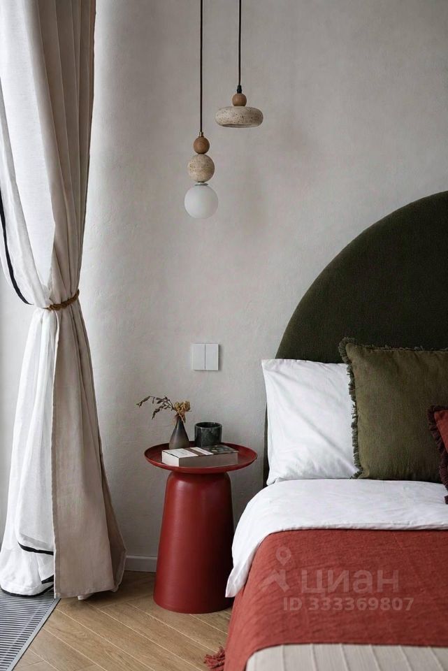 m. Maryina Roscha: Apartment, studio