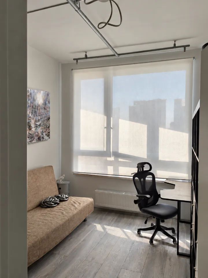 m. ZIL: Apartment, 2-rooms