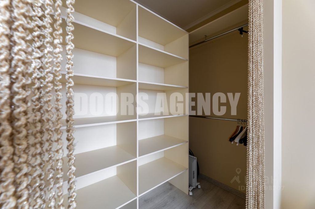 m. Ulitsa 1905 goda: Apartment, 2-rooms