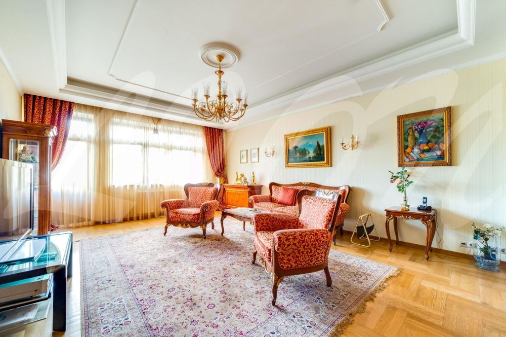 m. Akademicheskaya: Apartment, 3-rooms
