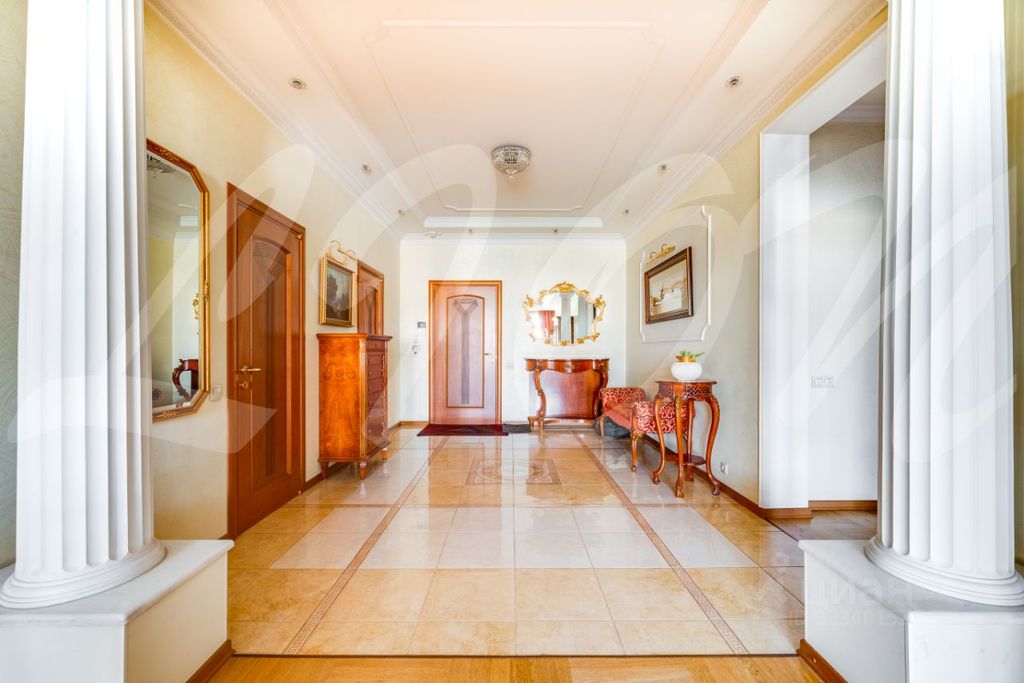 m. Akademicheskaya: Apartment, 3-rooms